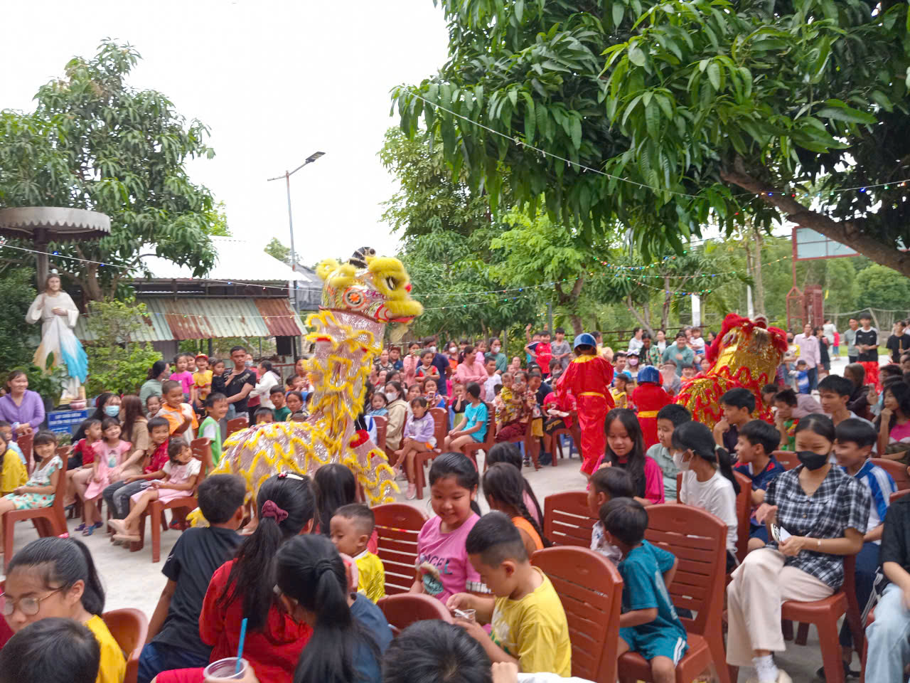 THƯ TRI ÂN