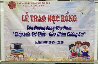 LỄ TRAO HỌC BỔNG CỦA CARITAS TGPSG CHO HỌC SINH CÓ HOÀN CẢNH KHÓ KHĂN NĂM HỌC 2025-2026 Ở GH. GIA ĐỊNH